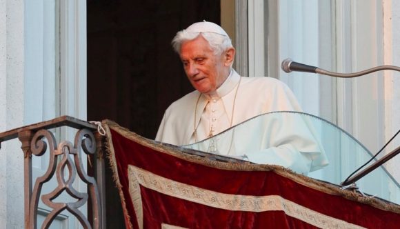 Los detractores de Benedicto XVI quieren destruir su legado teológico